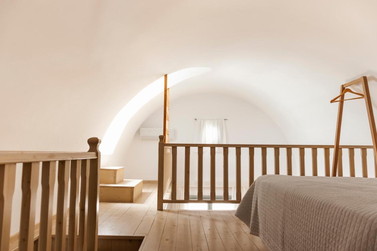 Astro Palace Hotel & Suites Тира Экстерьер фото